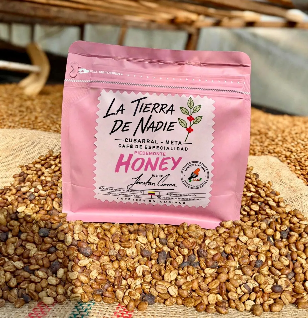 Bolsa rosa de café en grano Pie De Monte Honey La Tierra de Nadie