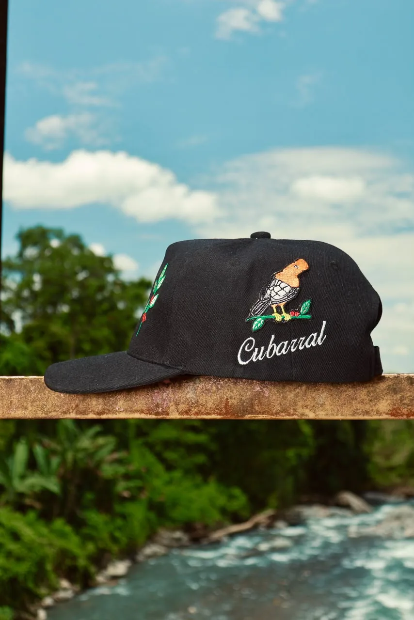 Gorra La Tierra de Nadie vista desde el lado derecho